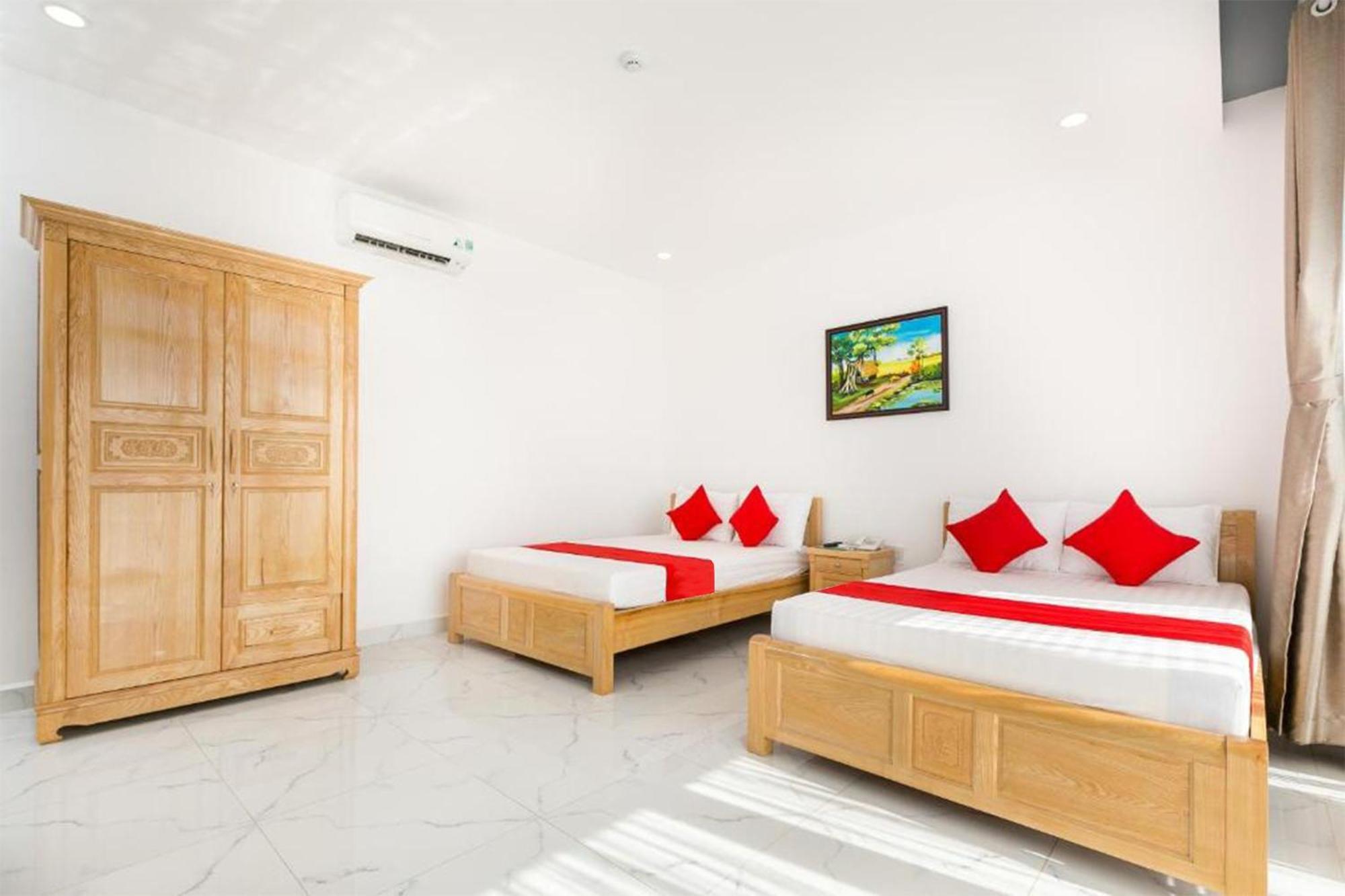 Ruby Hotel Дуонг-Донг Экстерьер фото